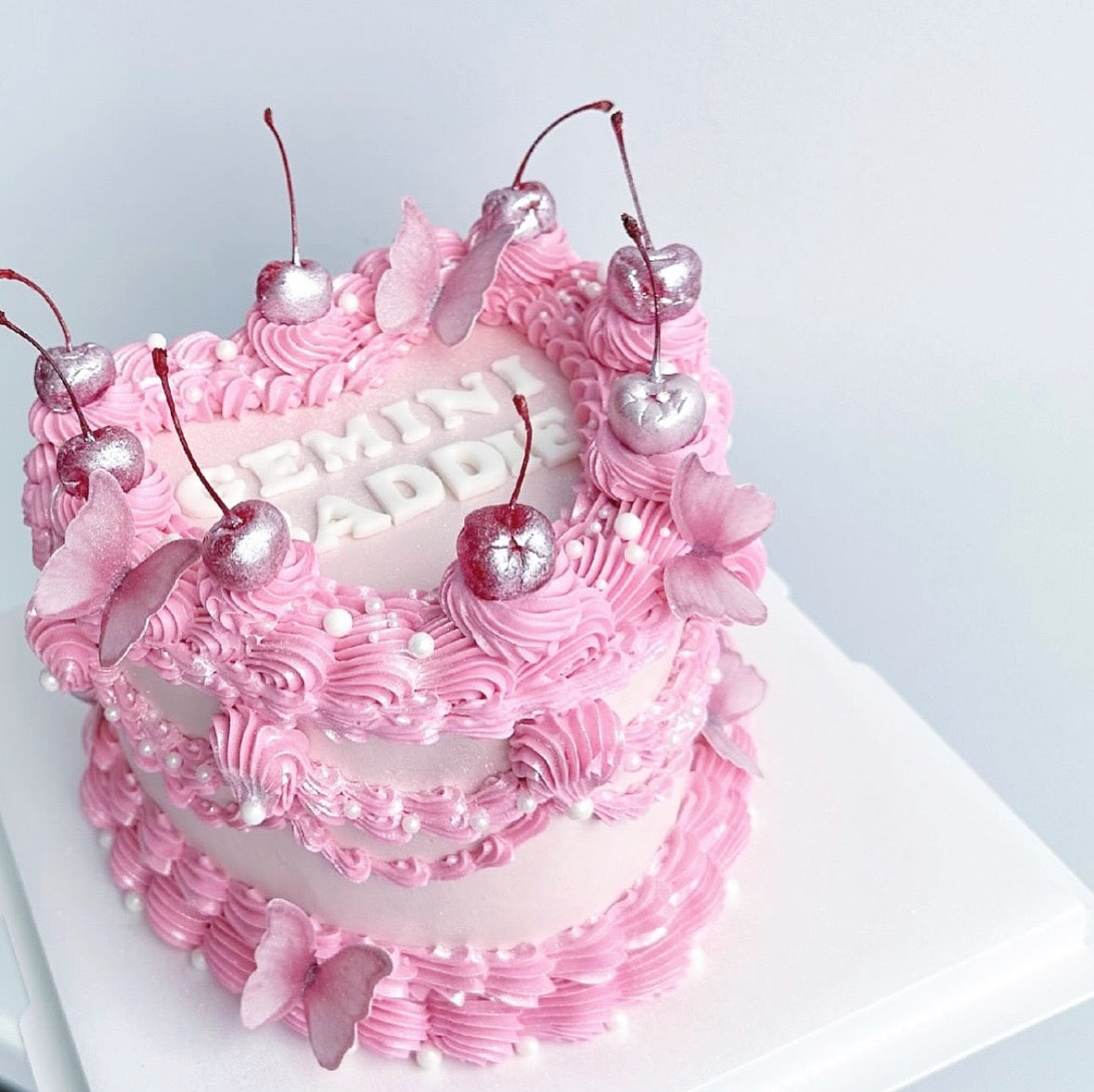 Vintage Glitter Heartcake