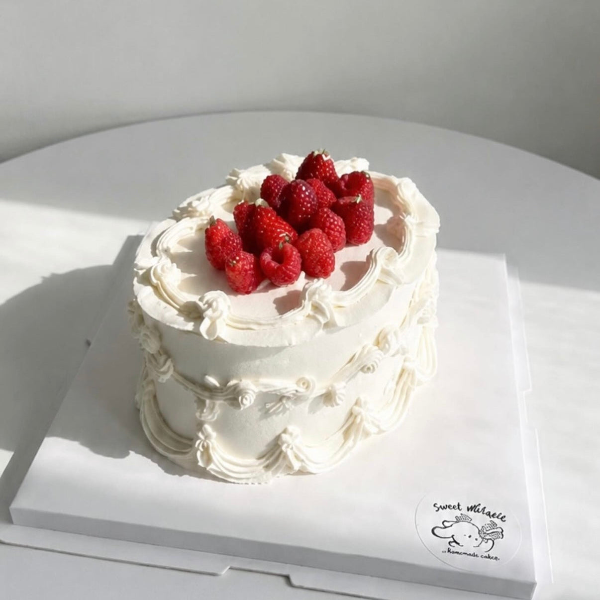 Berry Blanc Cake