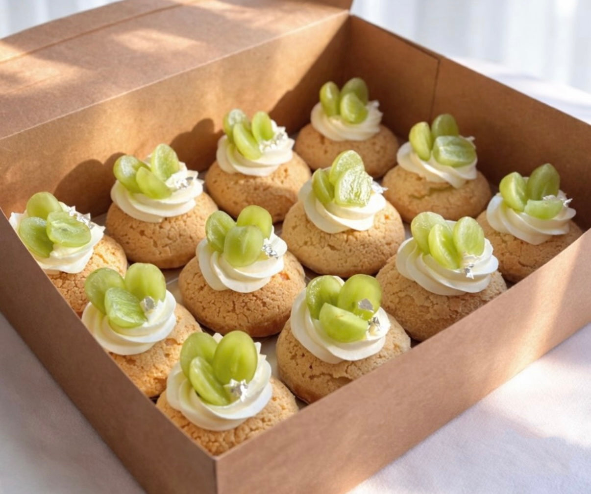 Matcha Shine Muscat Choux