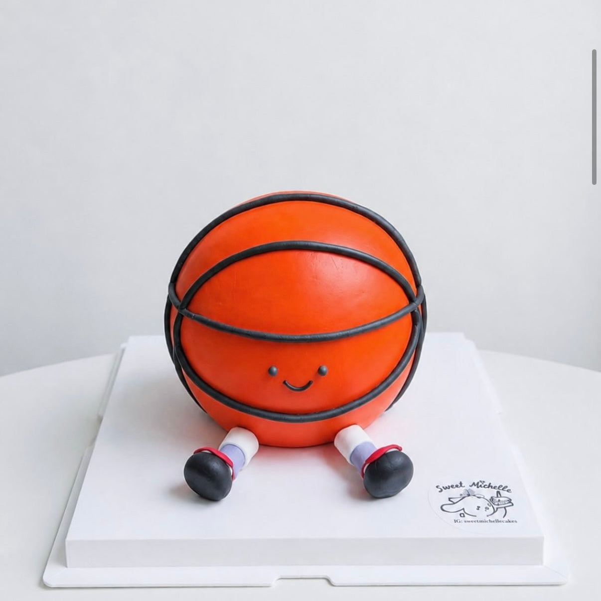 Amuseable Basketball Cake