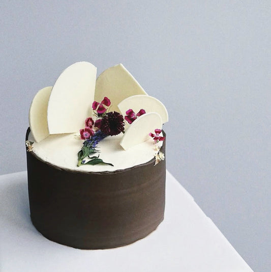 Japanese-Inspired Modern Cake