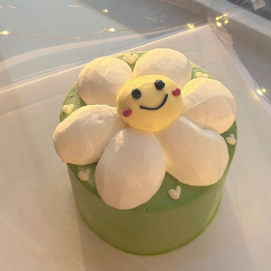 Smiley Daisy Cake