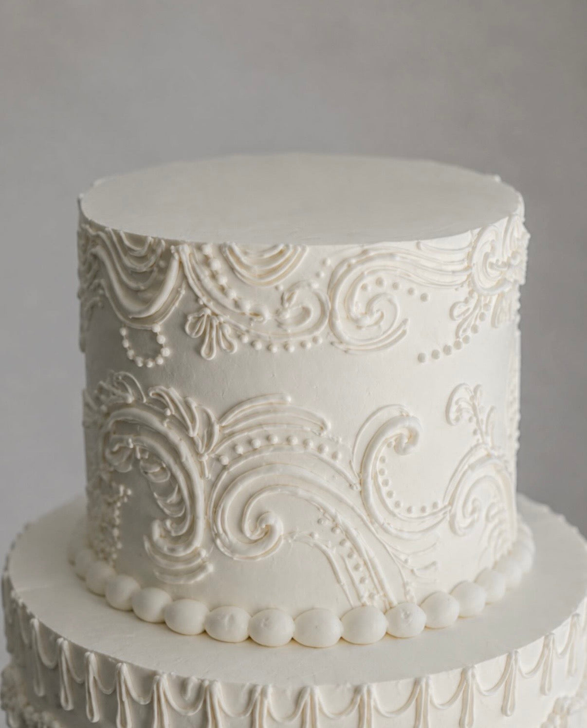 Ivory Lambeth Wedding Cake