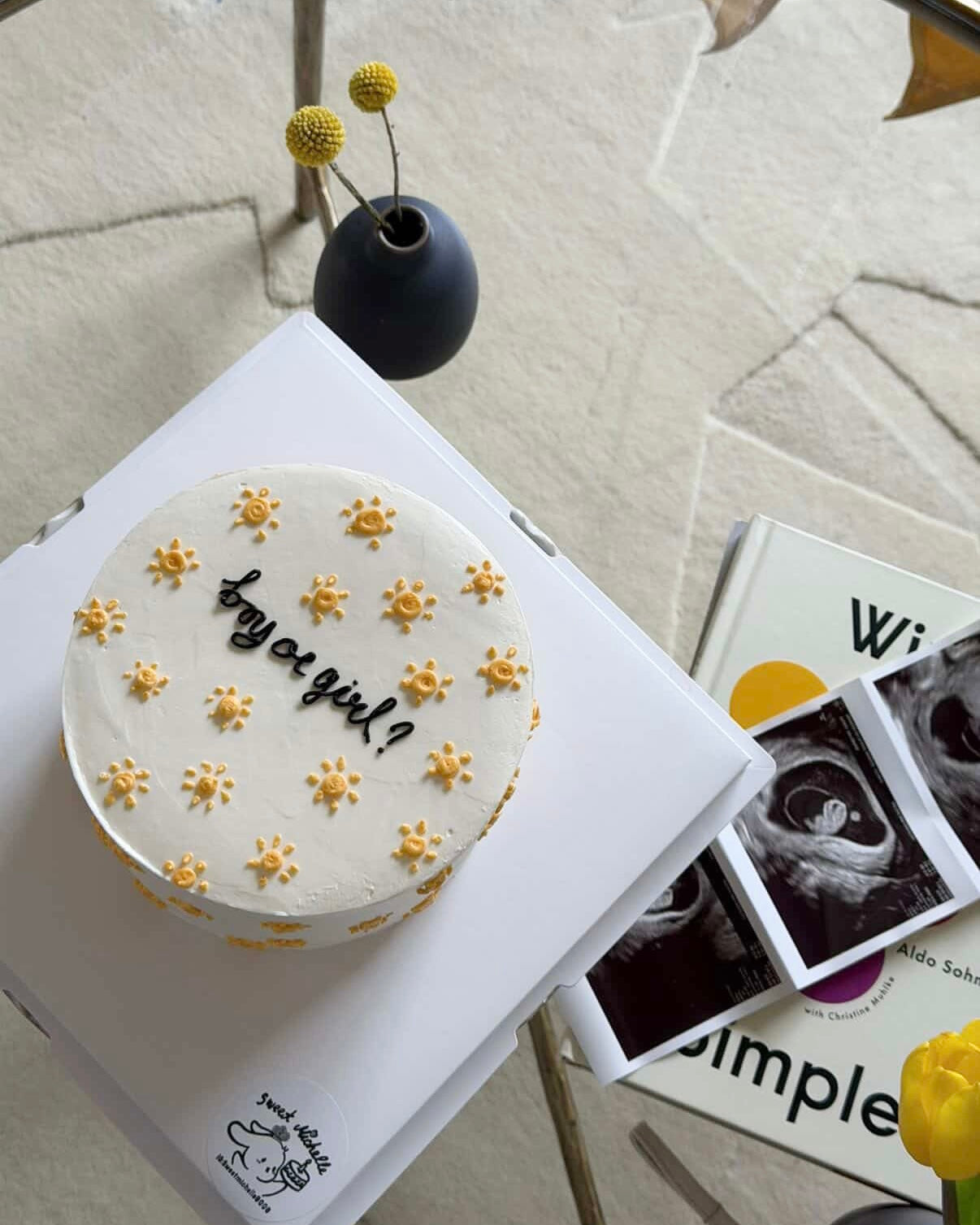 Gender Reveal Sun Cake
