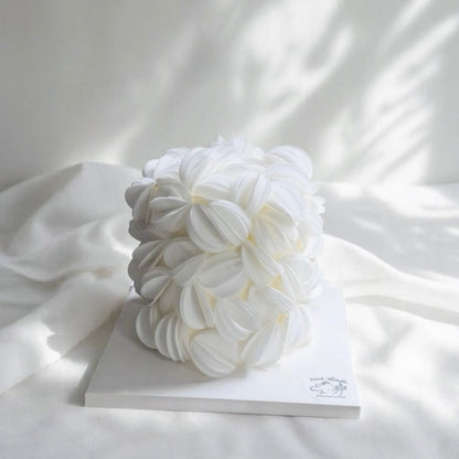 Classic Modern Bloom Cake