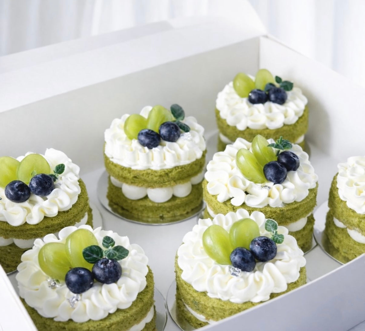 Matcha Mini Dessert Cakes