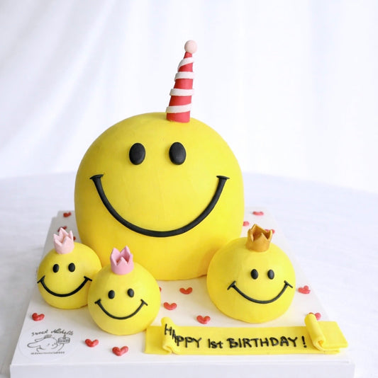 Smiley Family Cake
