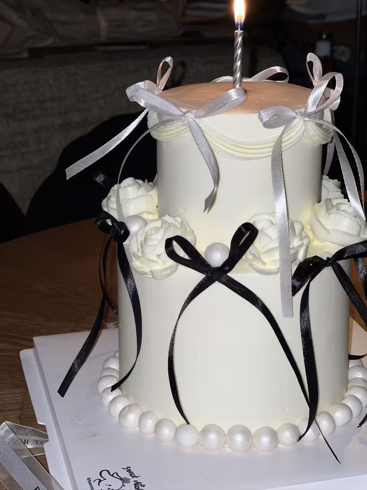 Chic Ivory Bow Cake