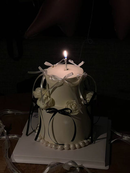 Chic Ivory Bow Cake