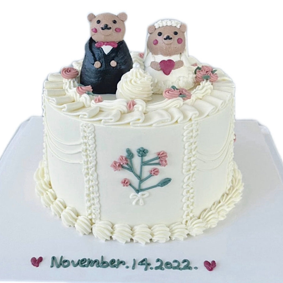 Bear Wedding Cake