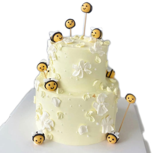 Cute Bee Garden Cake