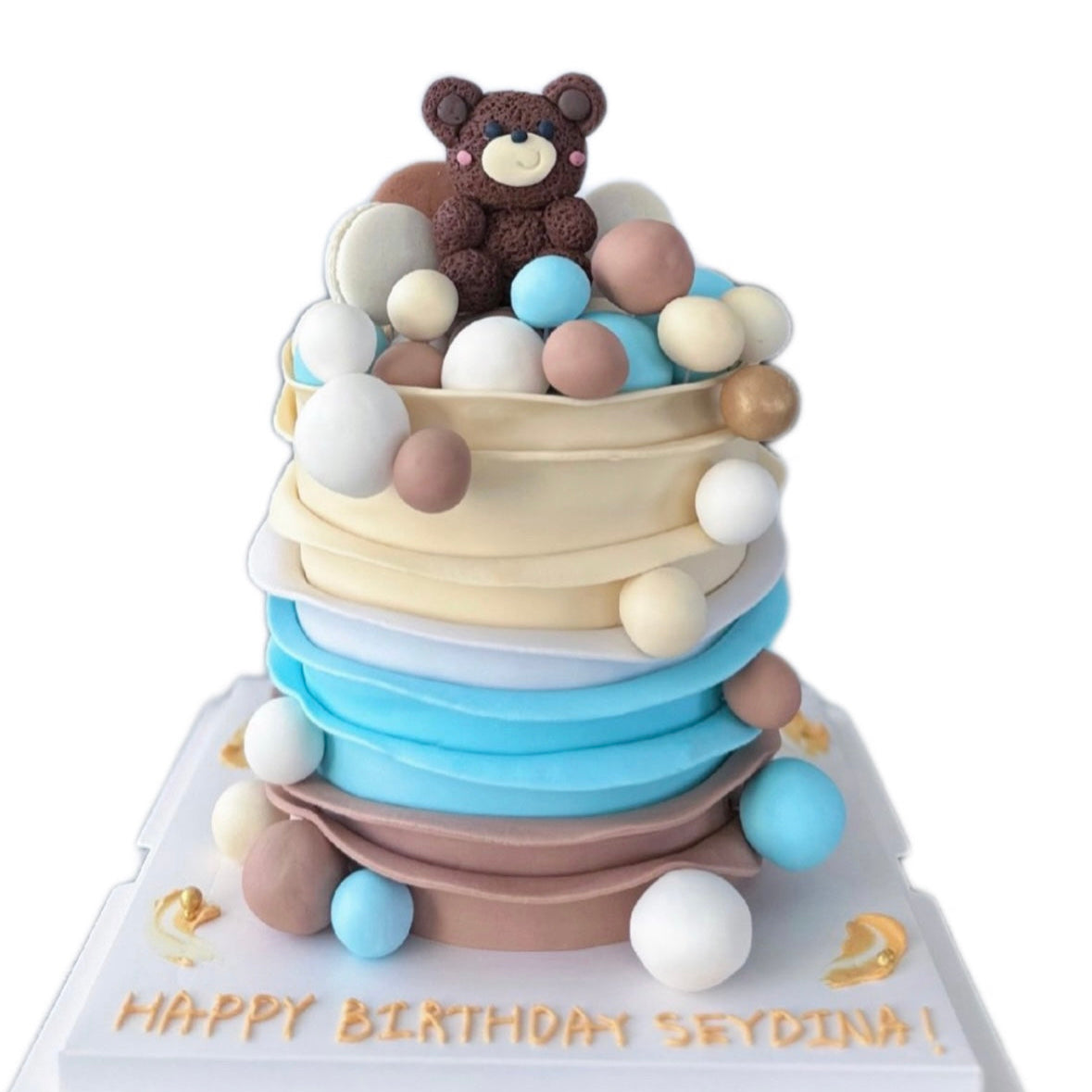 Teddy Layers Cake