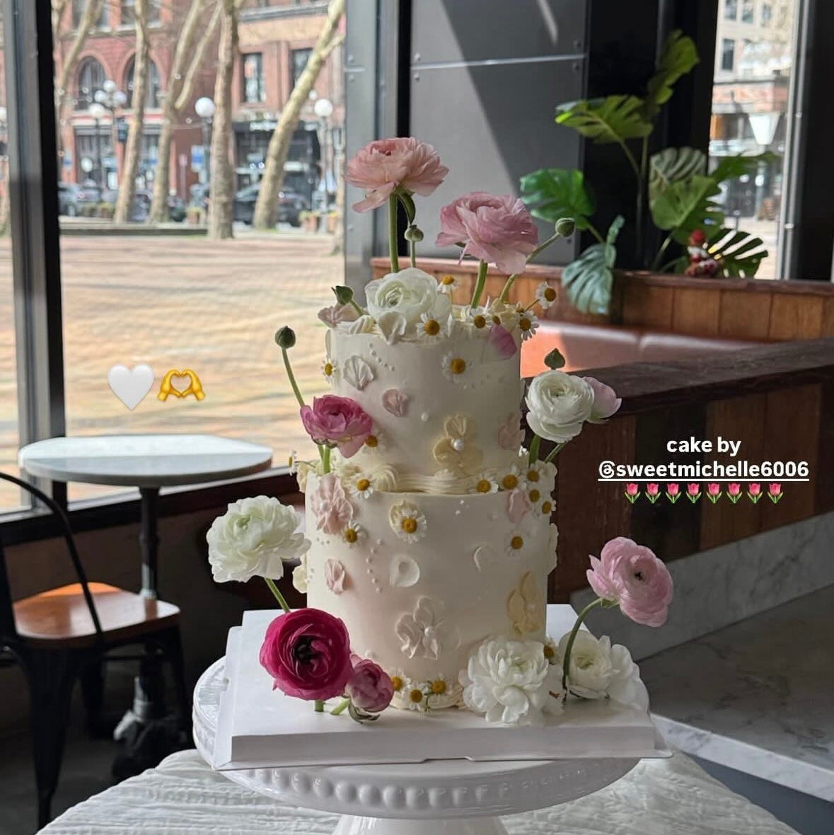 Aesthetic Floral Cake