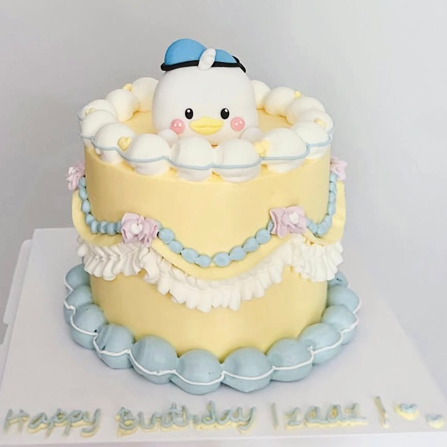 Donald Duck Cake