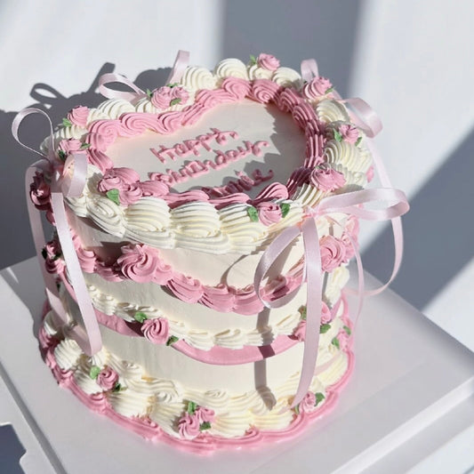 Princess Vintage Heart Cake