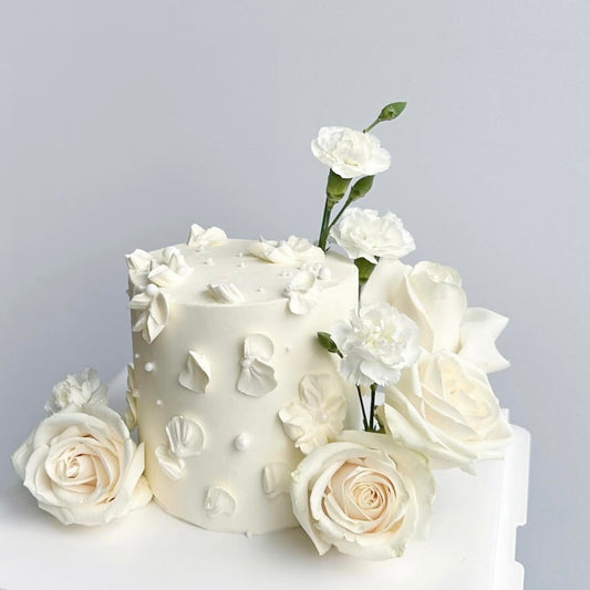 Elegant Floral White Cake