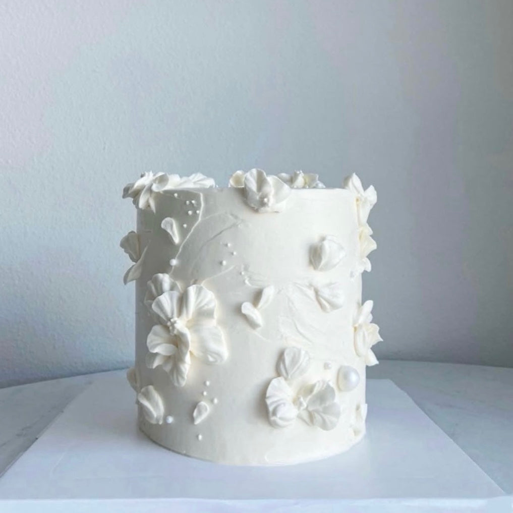 Elegant Floral Cake