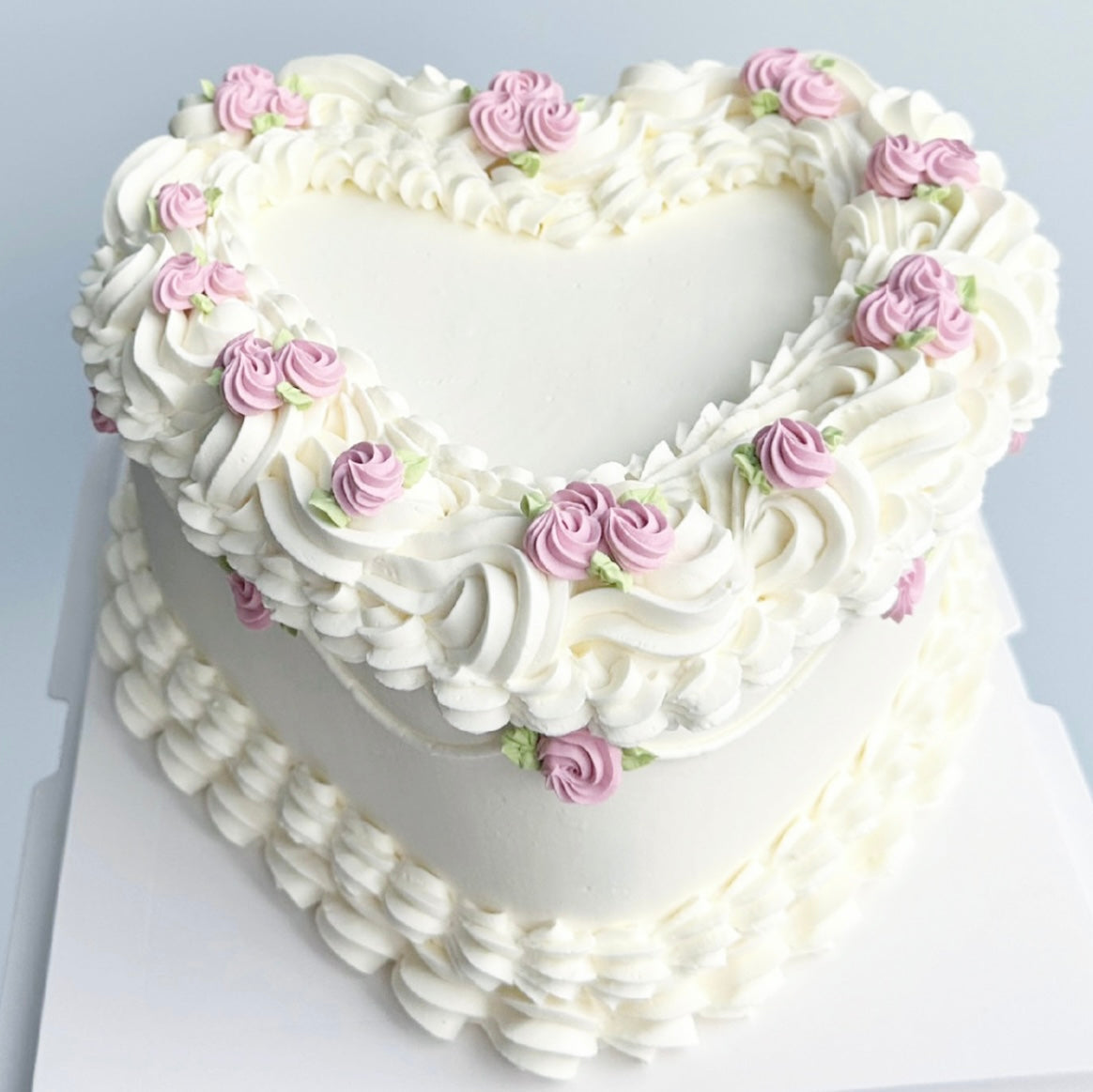 Vintage Rose Heartcake