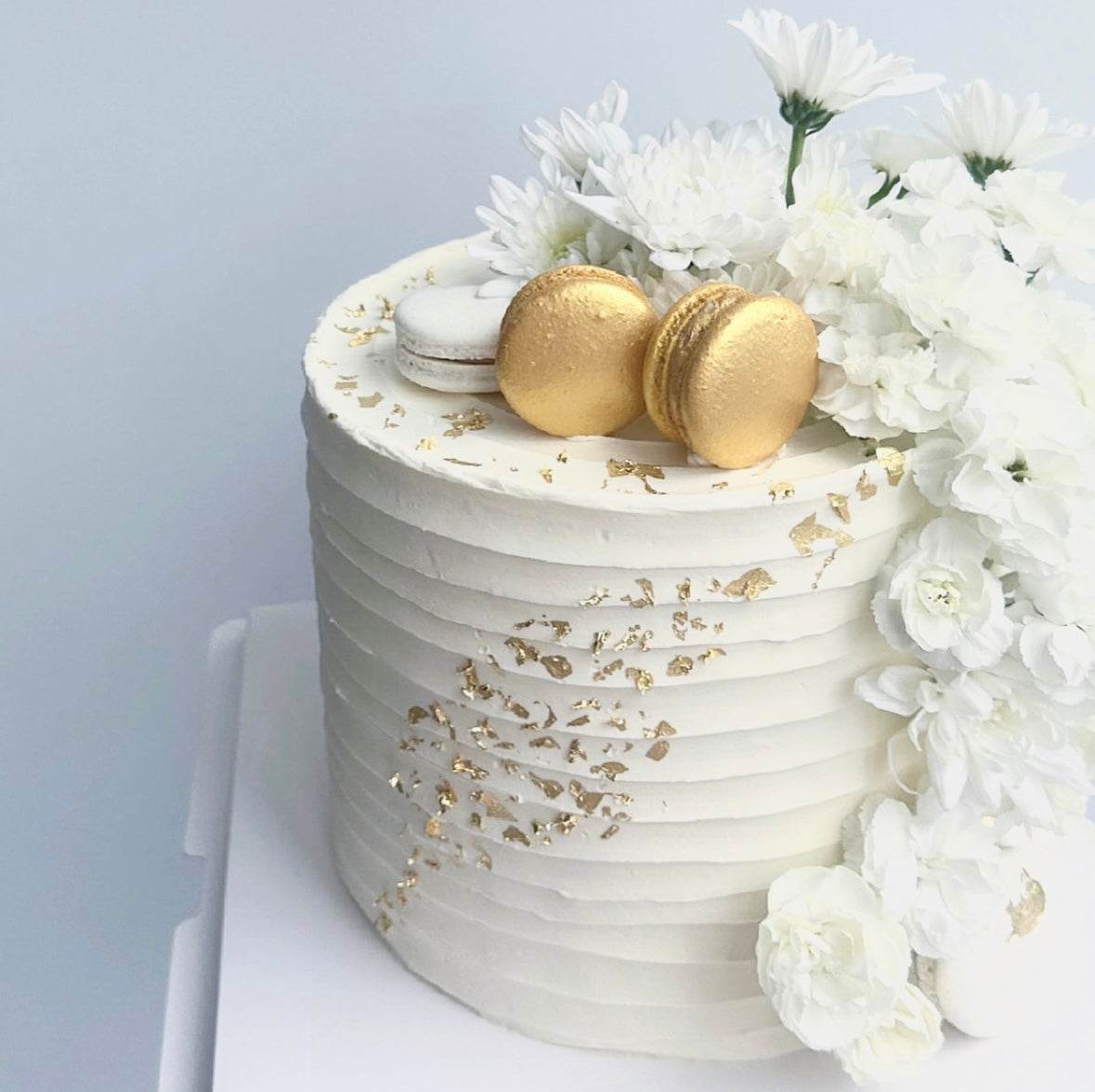 Golden Bloom Cake