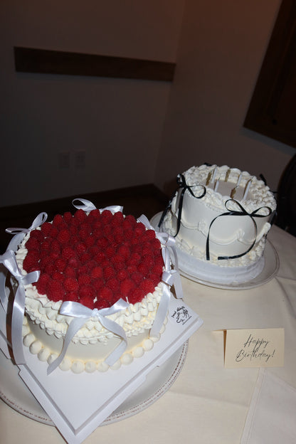 Raspberry Vintage Wedding Cake