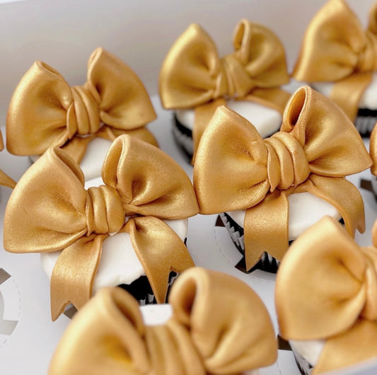 Golden Bow Cupcake